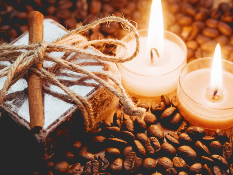 velas aromáticas é uma outra forma de reutilizar borra de café